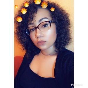 Meet your Posher, Mayra